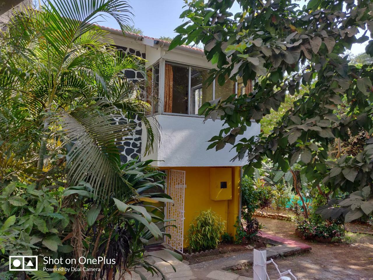 Leela's Cottage Lonavala Extérieur photo